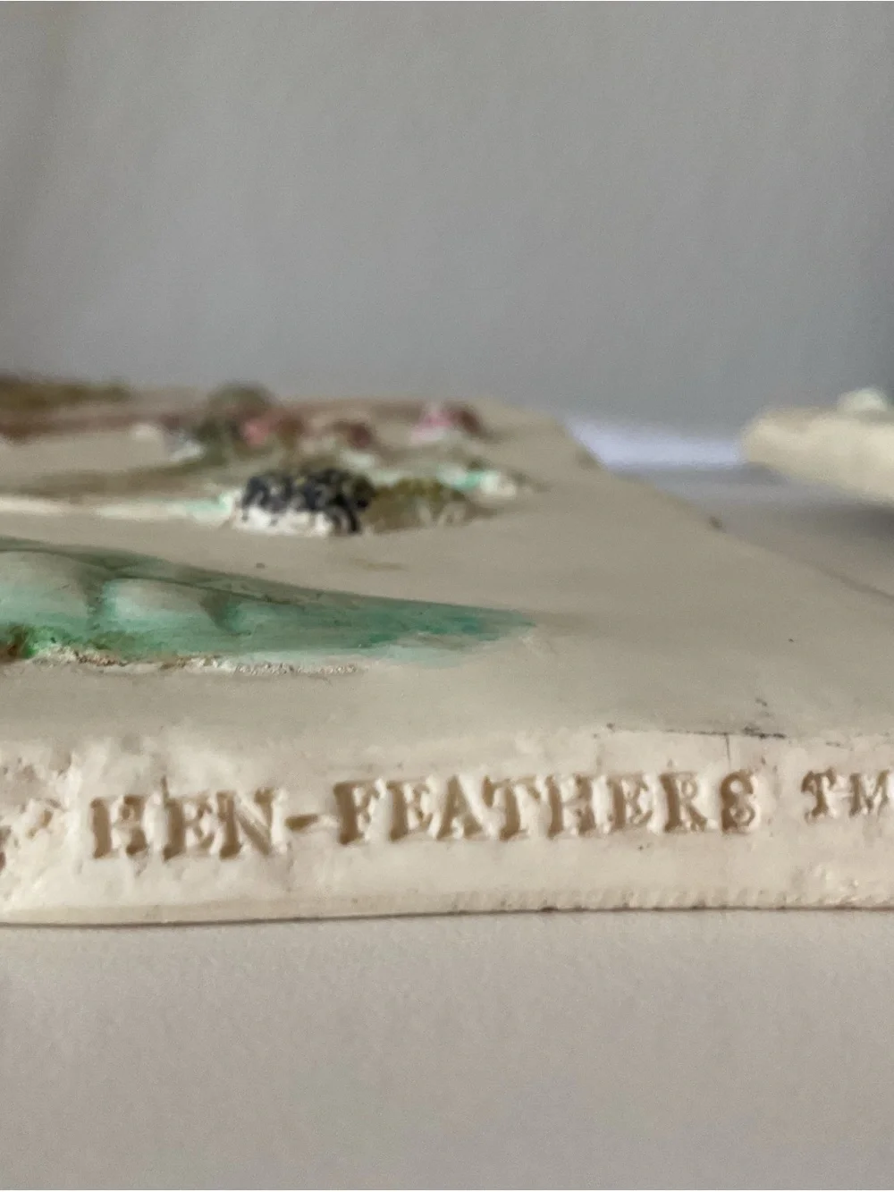 Hens-feathers Green and Cream Botanical Bird Wall Decor